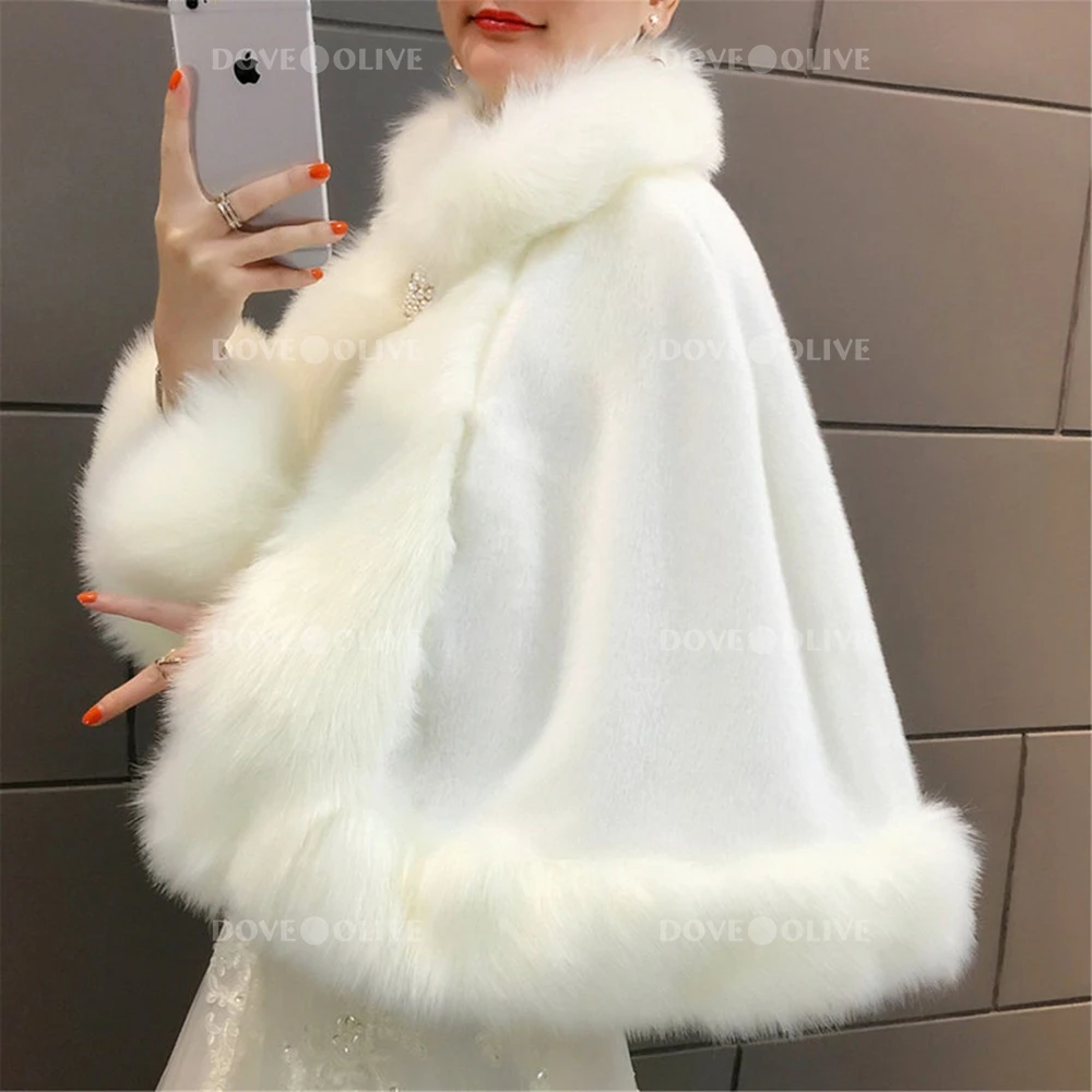 Bridesmaid Cape with Brooch Ivory Faux Fur Wedding Wrap Women Shrug Bridal Jacket Stole BrideShawl Winter Warm Bolero