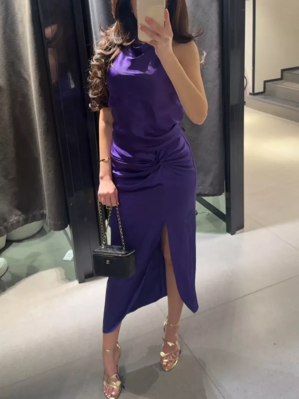 

Women's Solid Color Suit Fashion Halter Neck Sleeveless Satin Textured Top Zipper Slit Knot Midi Skirt Sexy Party 2-Piece Set