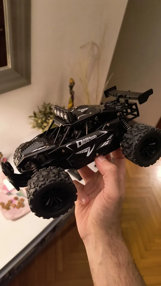 Oike Remote Control Car RC Drift Racing Vehicle Off Road Alloy 2.4G Radio High-Speed Trucks With LED Light Climbing Gift Kid Toy photo review