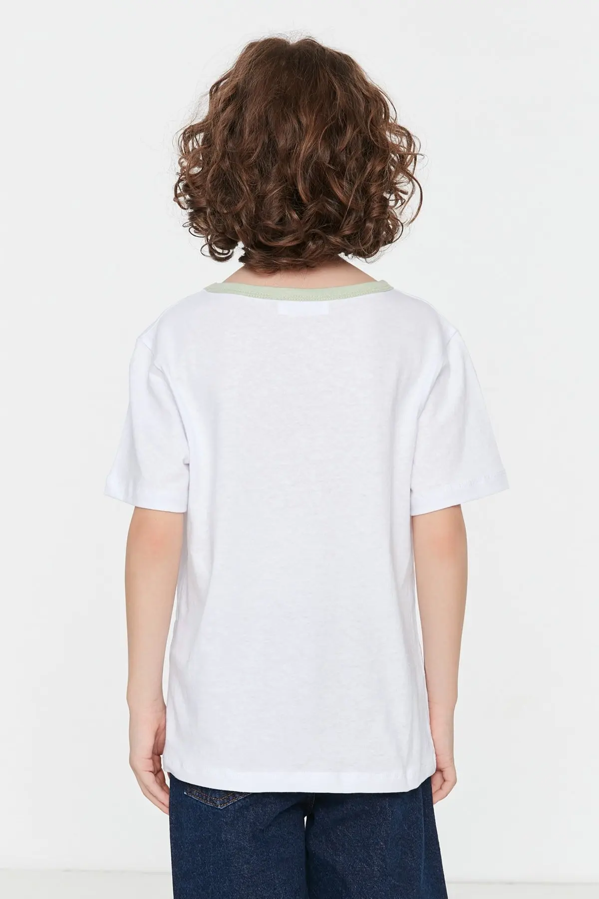 Kaus Rajutan Anak Pria Motif Putih