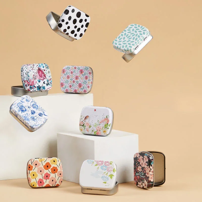 Mini AfricTins à Charnière en Métal avec Couvercle, Petit Conteneur de Stockage Rectangulaire Portable, Étuis à Pilules de Bonbons pour la Maison, 18 Boîtes