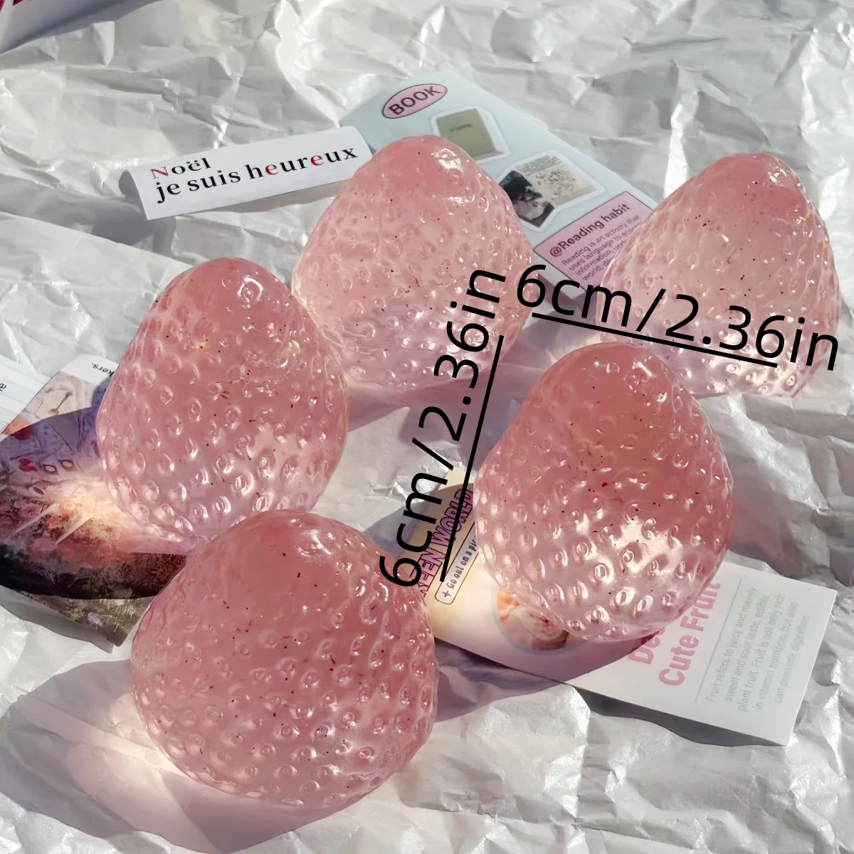 ของเล่นแปลกใหม่สตรอเบอร์รี่เนื้อนุ่ม รูปลักษณ์สูง ฟื้นตัวช้า บีบปลดปล่อยความเครียดสําหรับใช้ในสํานักงาน วันเกิดในอุดมคติ อีสเตอร์ และ