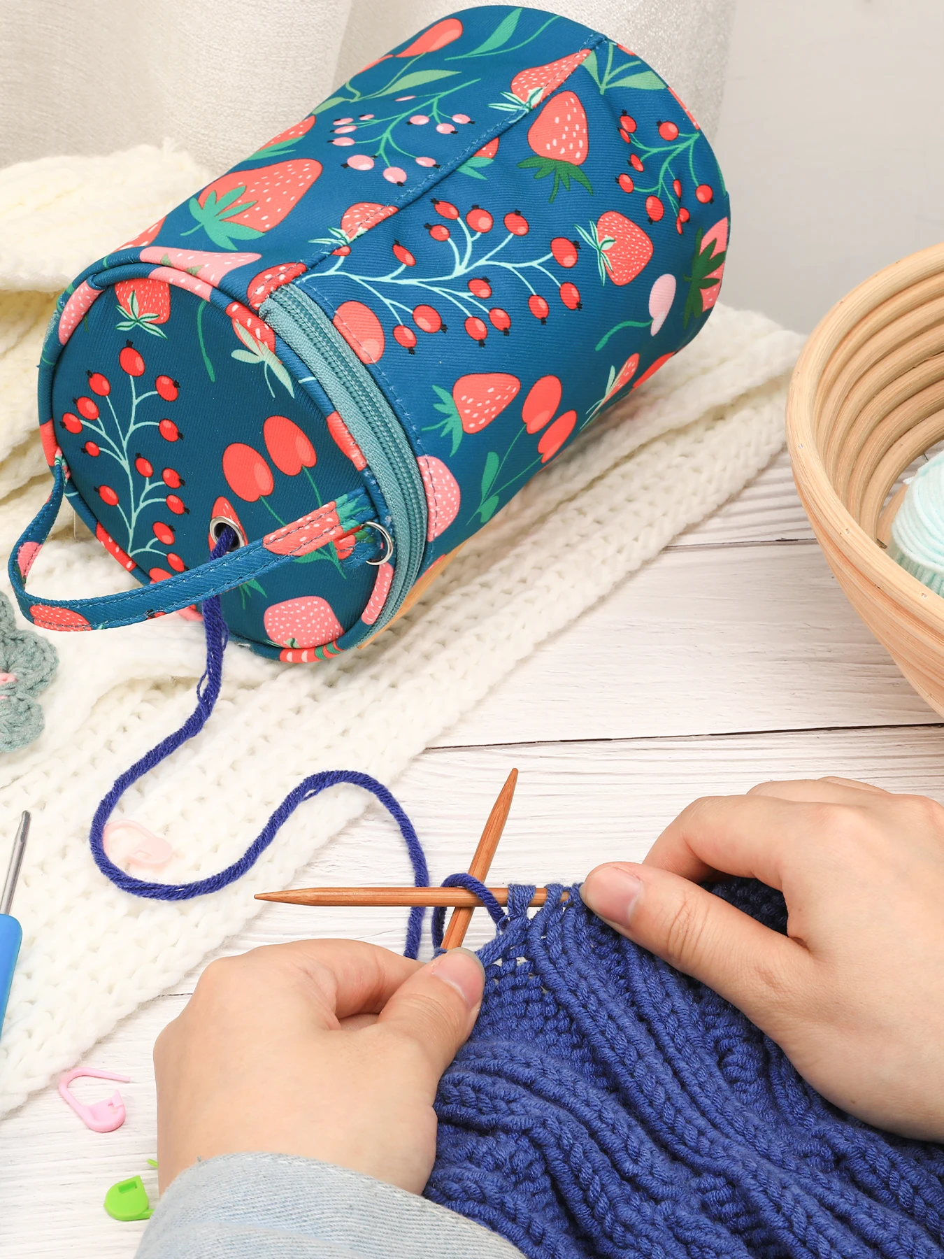 

1 piece of Printed Yarn Storage Bag, a Portable Outdoor Yarn Organizer Pouch