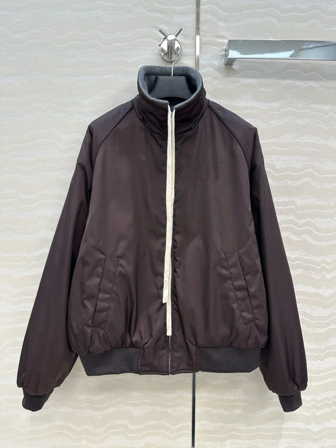 

Винтажная женская куртка Academy, серый стиль, милое укороченное пальто, нейлон из переработанного материала, флис, ветрозащитный, облегающий крой