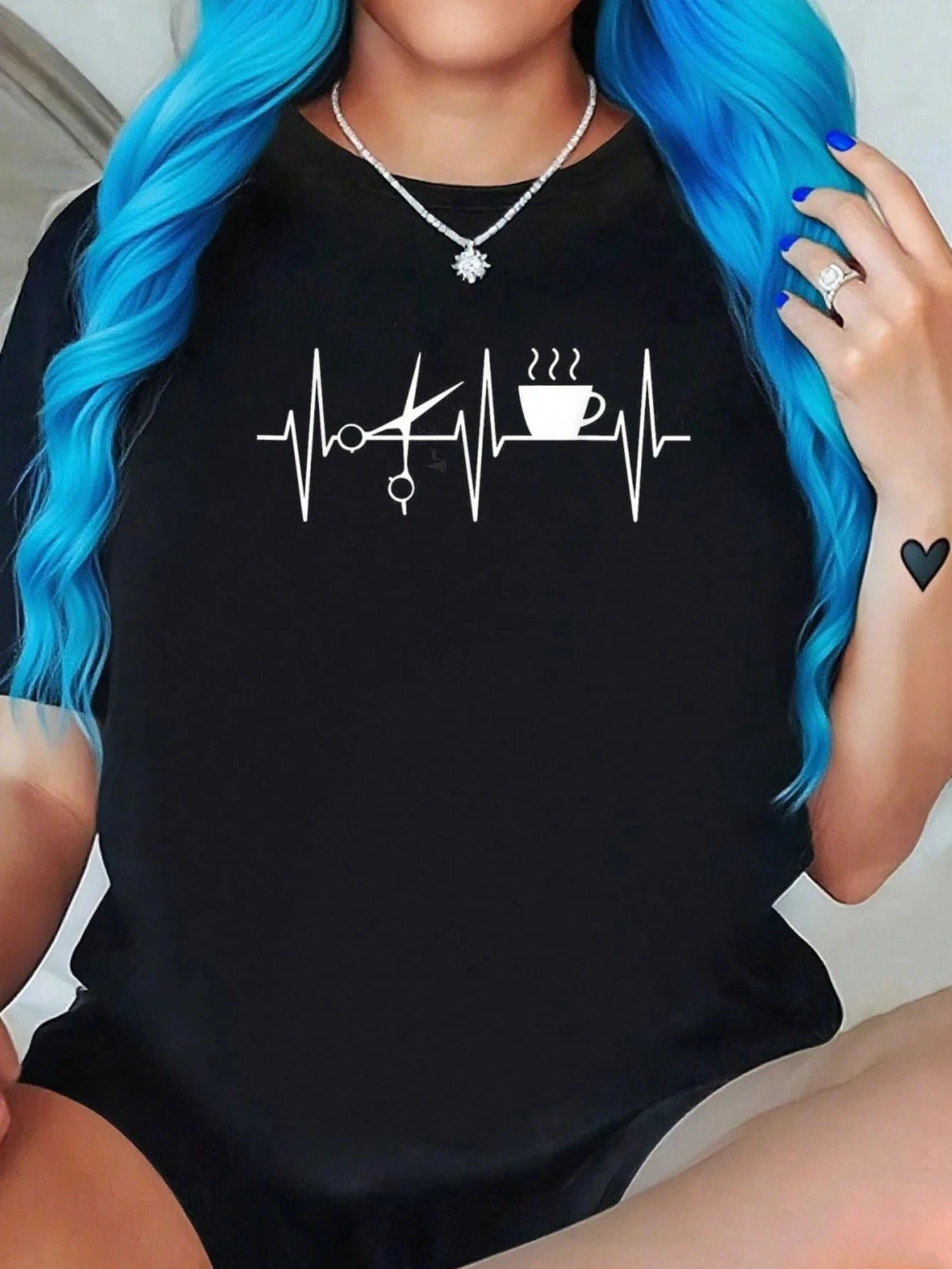 

Женская футболка с забавным кофейным любовником Heartbeat, парикмахерская, футболка с принтом, женская футболка с коротким рукавом и круглым вырезом, весна-лето