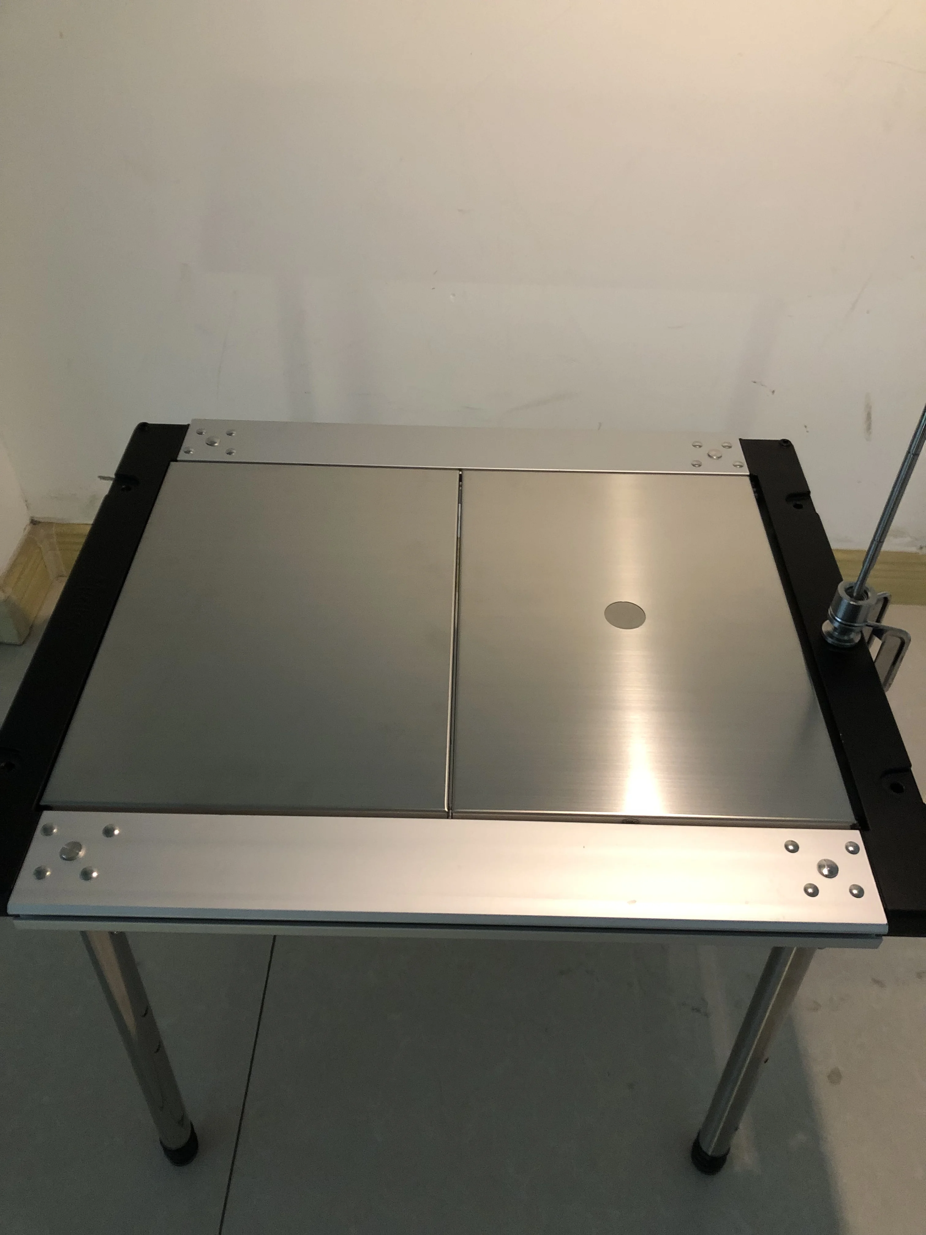 Modvant Igt لوحة علوية 1 وحدة 0.5 رف من الفولاذ المقاوم للصدأ باللون الأسود وحدة واحدة نصف طاولة تخييم