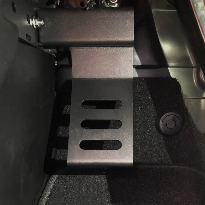 SXMA JL1031 Left Foot Rest Pedal Steel Brake Foot Rest Pedal Pad Plate for Jeep for Wrangler JL 2018+ Black 1PC