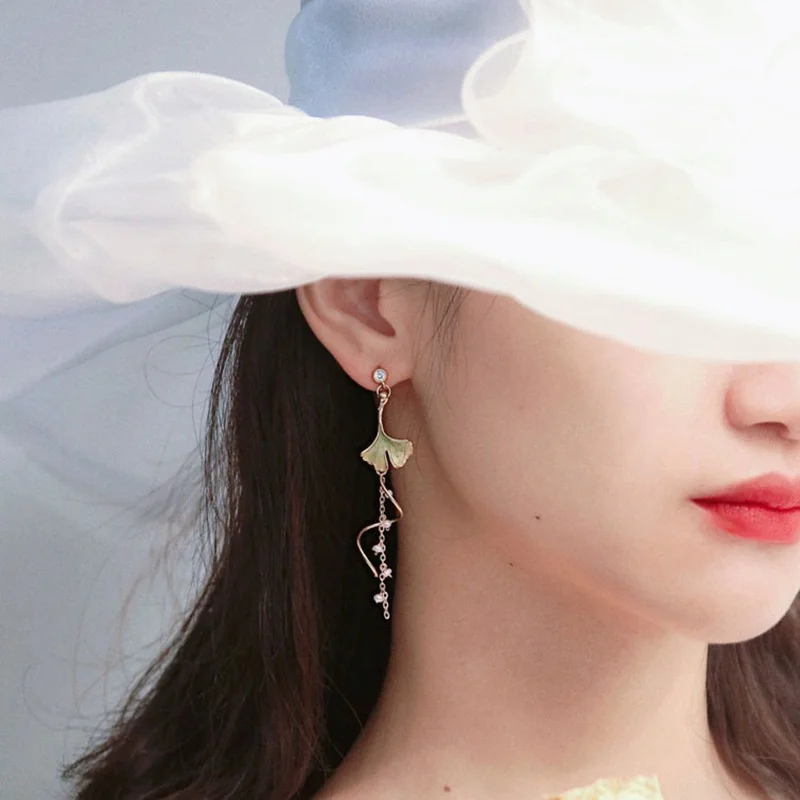 Neue koreanische asymmetrische Blumen-Ohrhänger für Damen, lange Quasten-Schmetterlings-Ohrringe mit Imitationsperlen, Katzen-Ohrhänger, Partyschmuck – Detail 7