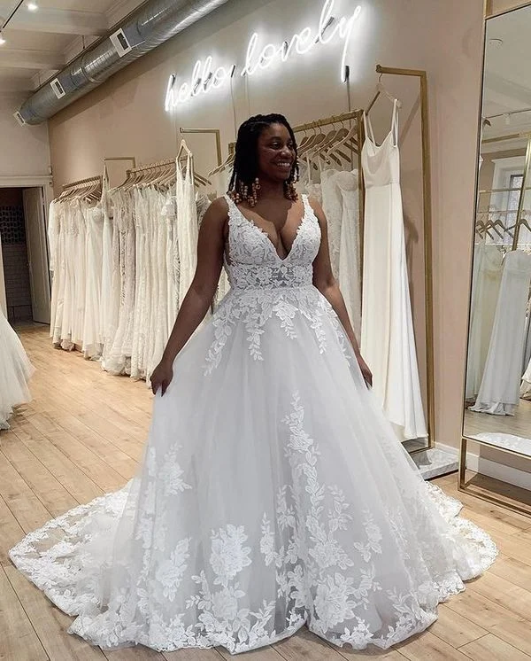 

Vestido De Noiva 2022 Ball Gown V Neck Tulle White Plus Size Wedding Dresses with Appliques Luxury Trouwjurk Robes De Maria