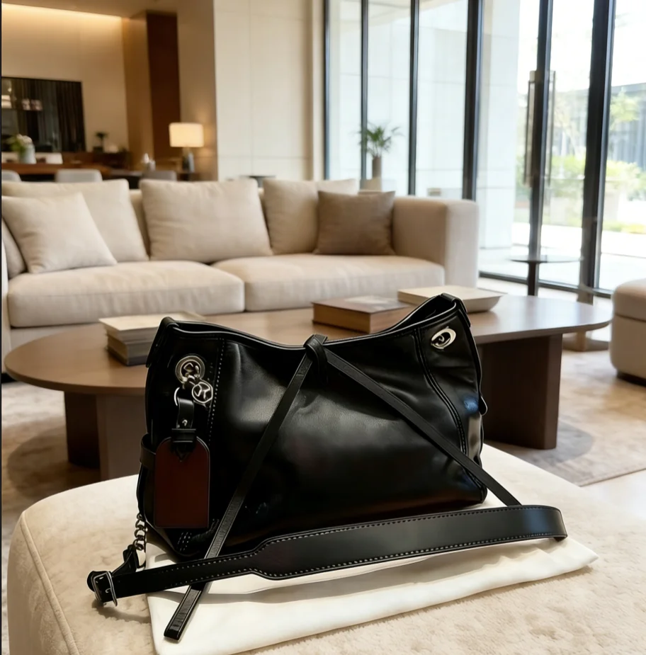 

2026 New Style Women's Bag 02