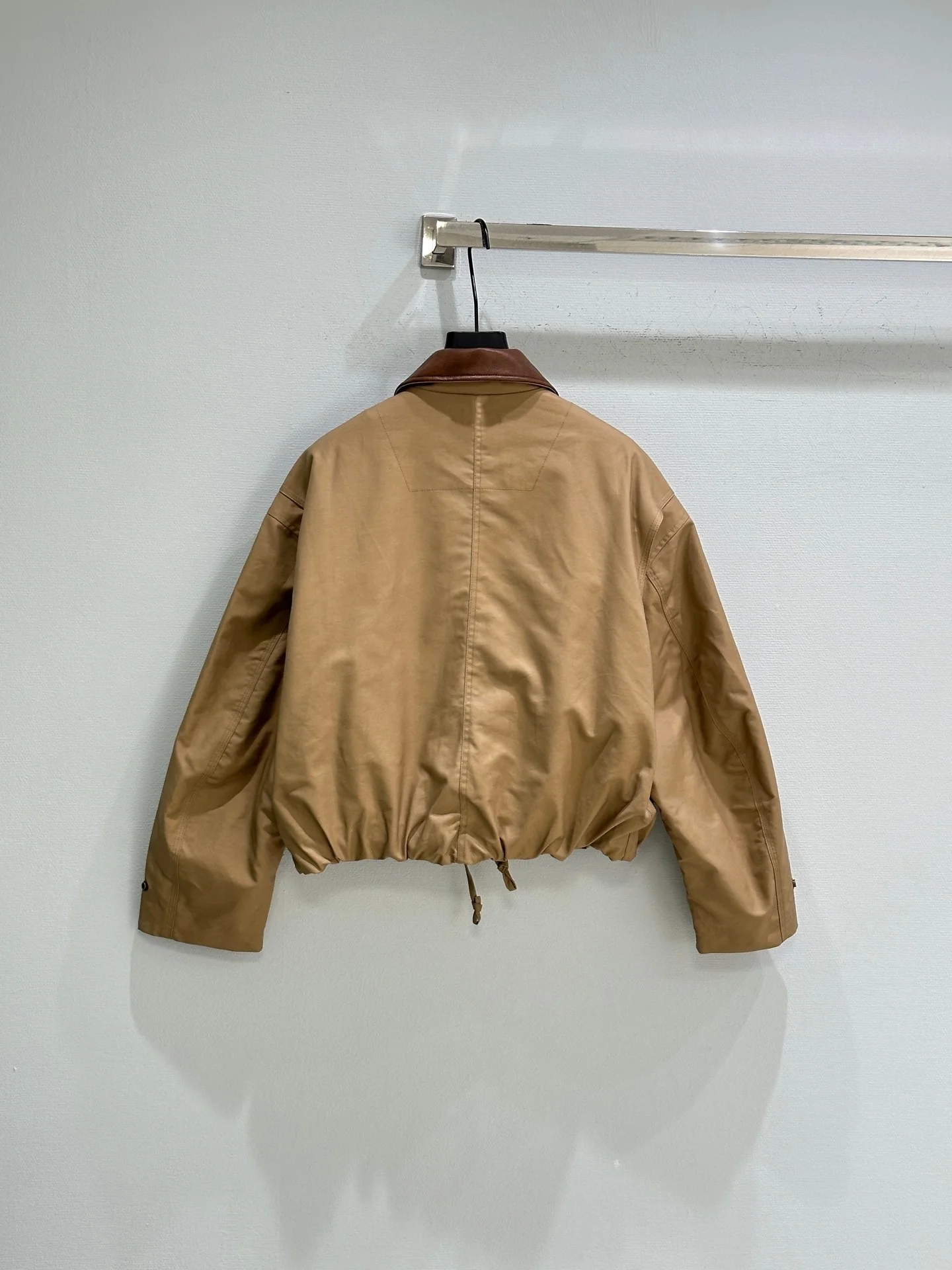 

Fall/Winter 2025 New Woman Clothes Double-Layer Satin Woven Silky Cotton With Contrasting Faux Leather Collar Jacket