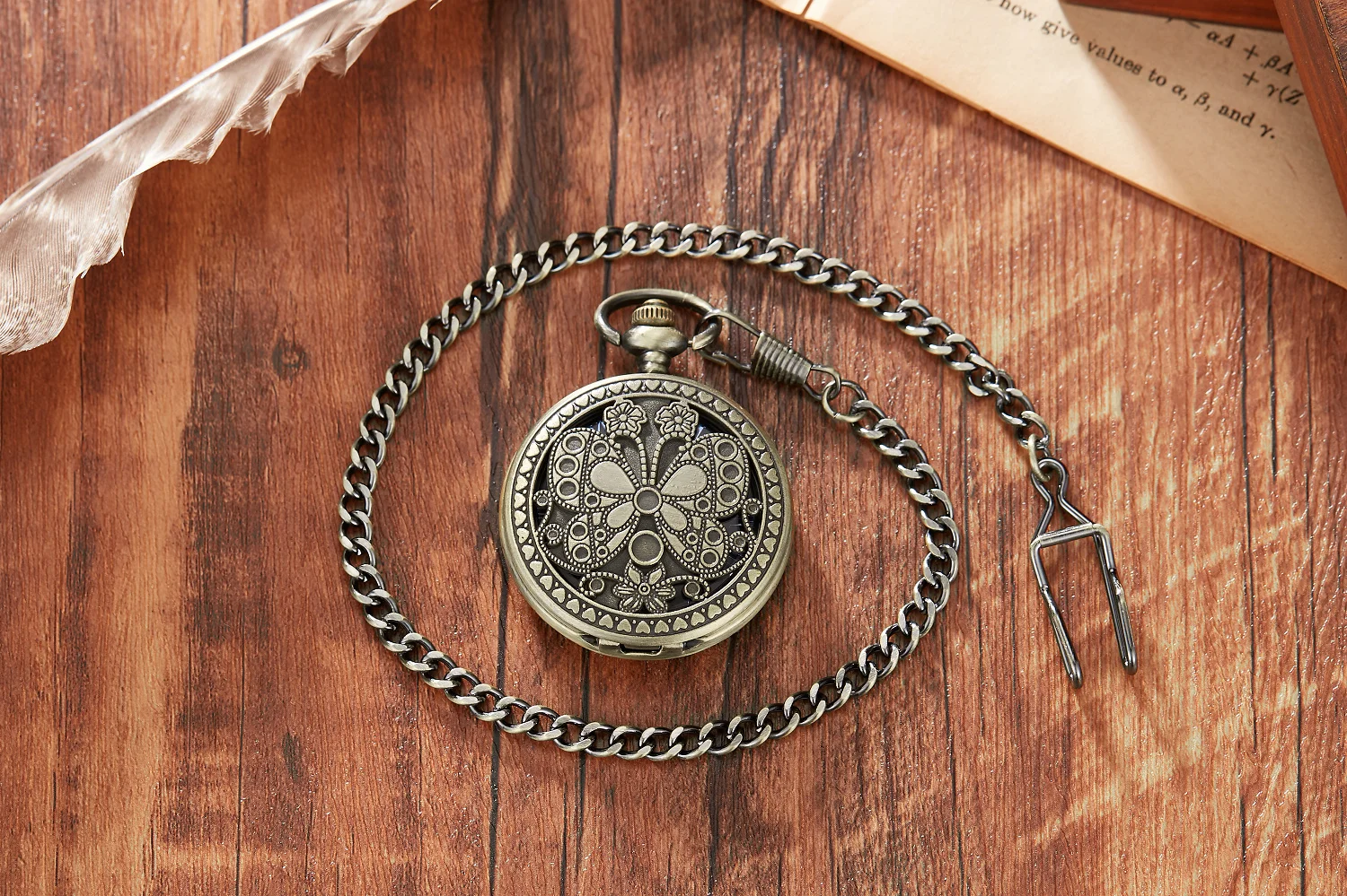 Elegance Flowers Butterfly Bronze Hollow Hunter Pocket Watch mechanical Movement Vintage Exquisite Lady Jewelry Pendant Clock