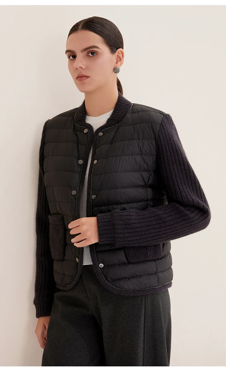 BY3521202 Damen Gesteppter Gänsedaunenmantel mit Kaschmirärmeln, Stricktaschen und Knopfleiste Vorne, Warme Leichte Winterjacke – Detail 9
