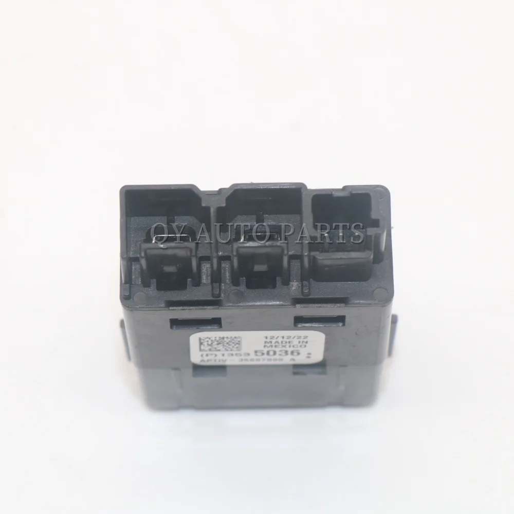 13535036 쉐보레 실버라도 EV 2024용 제트 블랙 USB 포트 리셉터클