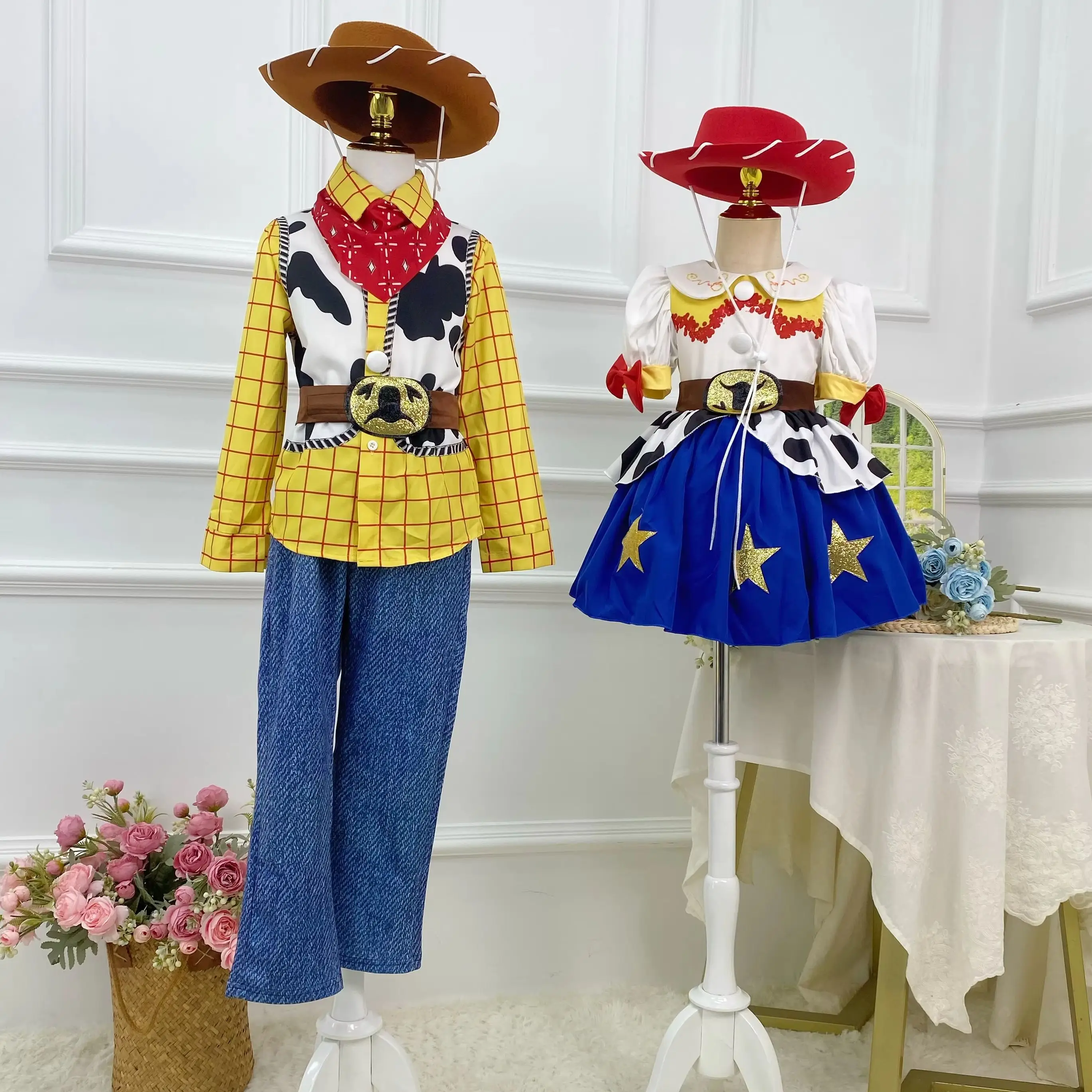 Disfraces de Halloween para niños, disfraz de vaquero, disfraz de personaje de anime, conjuntos a juego para niños y niñas.