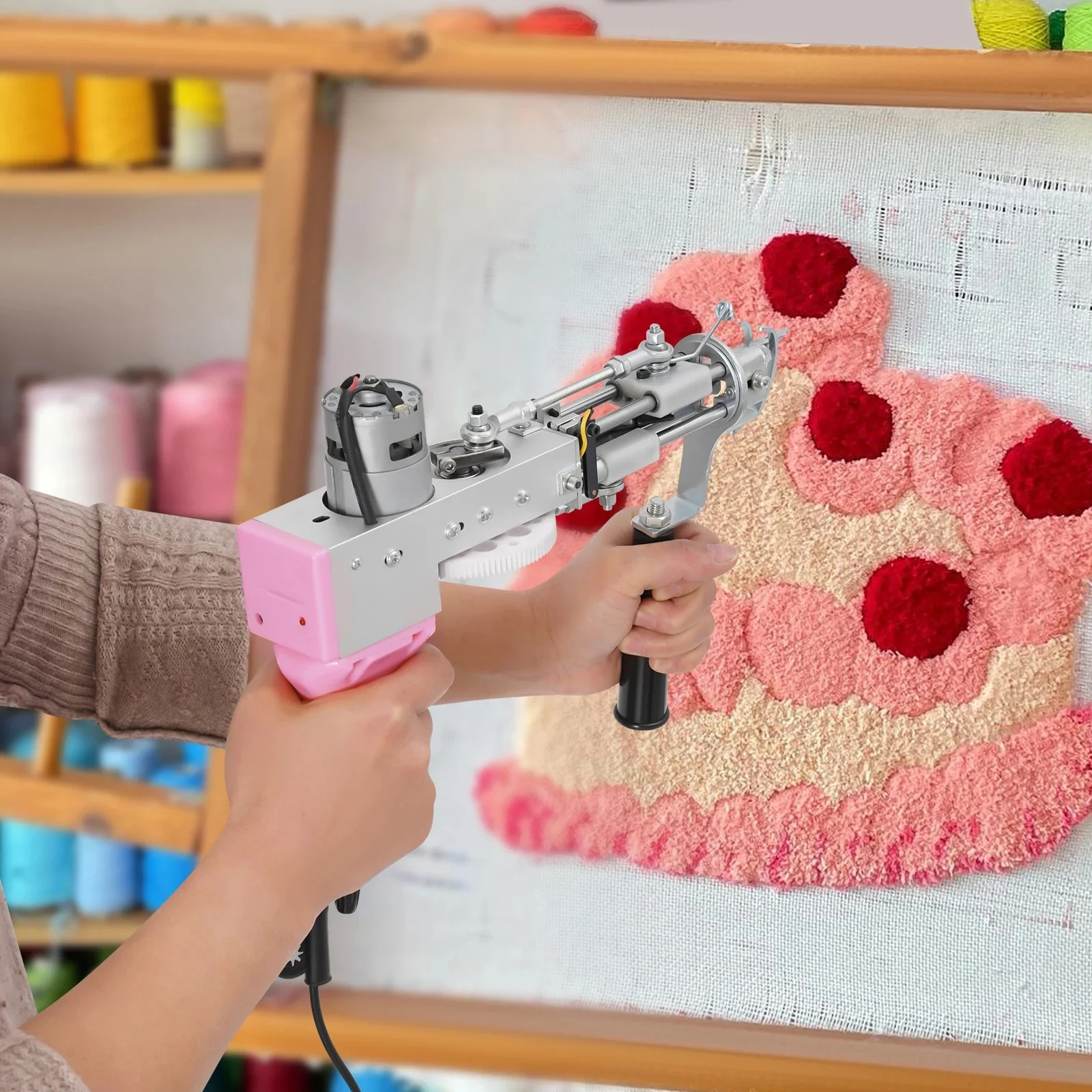 Outil de touffetage pour la fabrication de tapis, pistolet de touffetage, fabrication de tapis