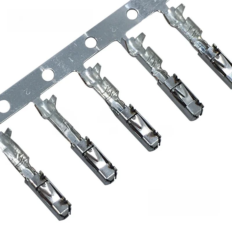 10 SZTUK małych zacisków ECU do zaciskania przewodów naprawczych N 907 647 01 000 979 009 E Zacisk ECU do Skoda Terminal — zdjęcie 2