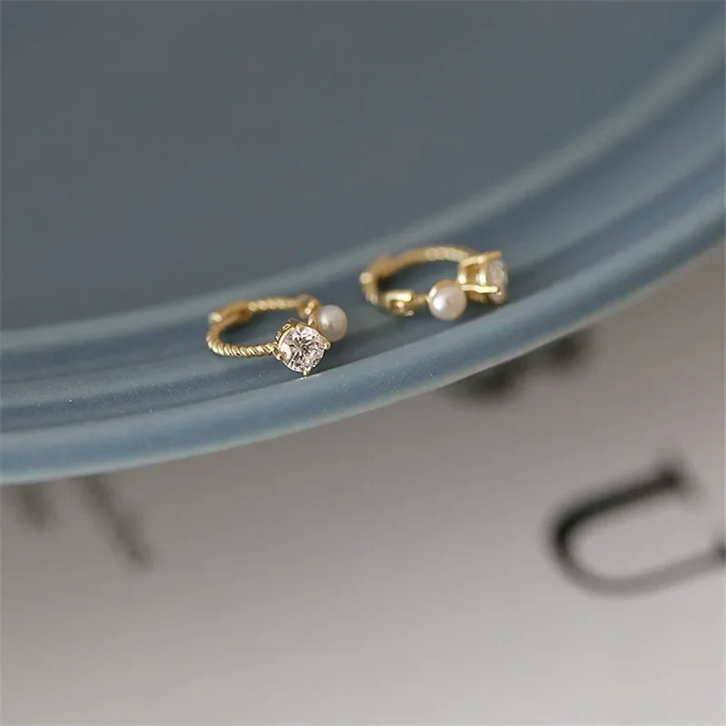 925 Sterling Silver Proste małe kolczyki z cyrkoniami dla kobiet Temperament Słodka biżuteria — zdjęcie 2