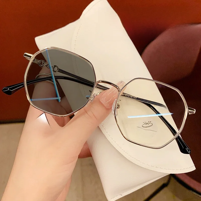 Lunettes photochromiques Anti-bleu pour myopie, finition polygone, Anti-ultraviolet, pour vue proche, ultralégères, Vintage, nouvelle collection