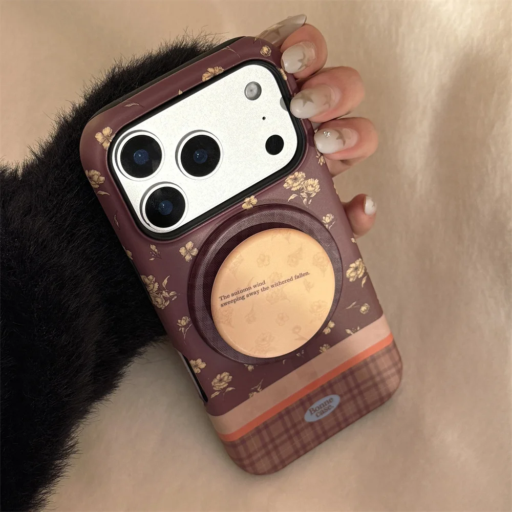 Casing Ponsel Retro Motif Kotak-kotak Cokelat dengan Hiasan Bunga Lucu dan Magnet untuk iPhone 17 16 15 Pro Max 14 13 12 11, Cover untuk Stand Magsafe