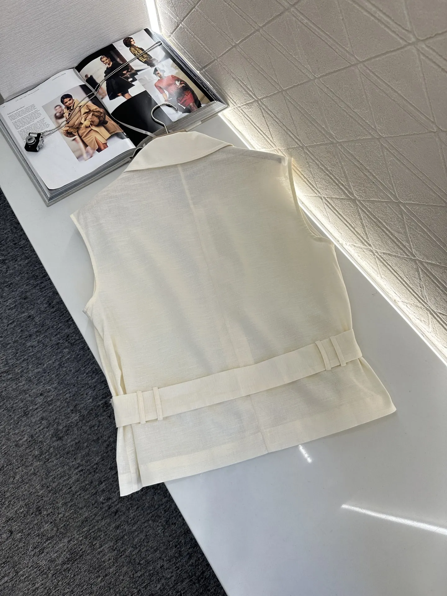 

2025 New Fashionable Versatile Slimming Figure-hugging Shirt Sleeveless Waistband Trousers Set Solid Cotton