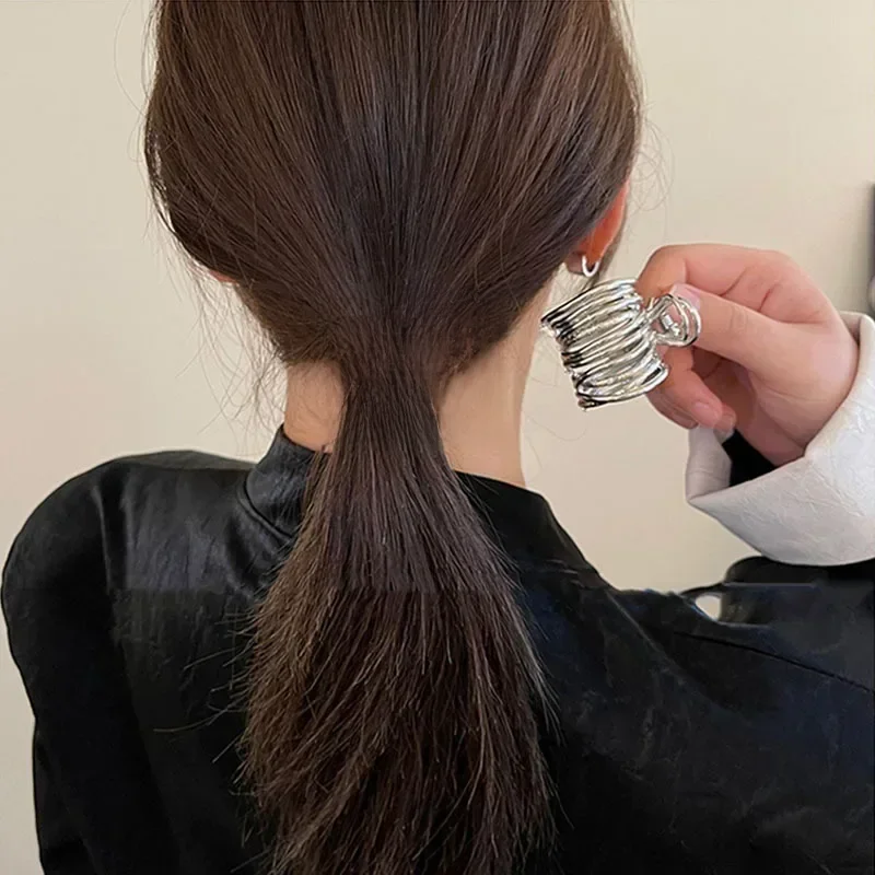 Nowy wysoki klips do kucyka dla kobiet Moda Metalowy pazur do włosów Dziewczęta Zaciski Stała spinka do włosów Pazur Klips Akcesoria do włosów Nakrycia głowy Prezent — zdjęcie 2