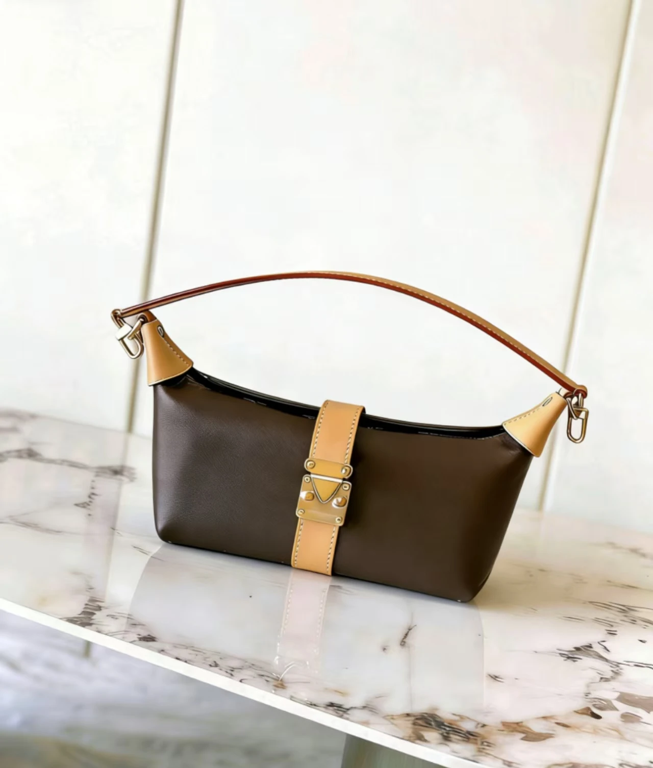 

2025 New Fashion Brown Canvas Handbag Elegant Commuter Shoulder Bag Casual Underarm Bag（Size: 22-14.5-8cm）P9