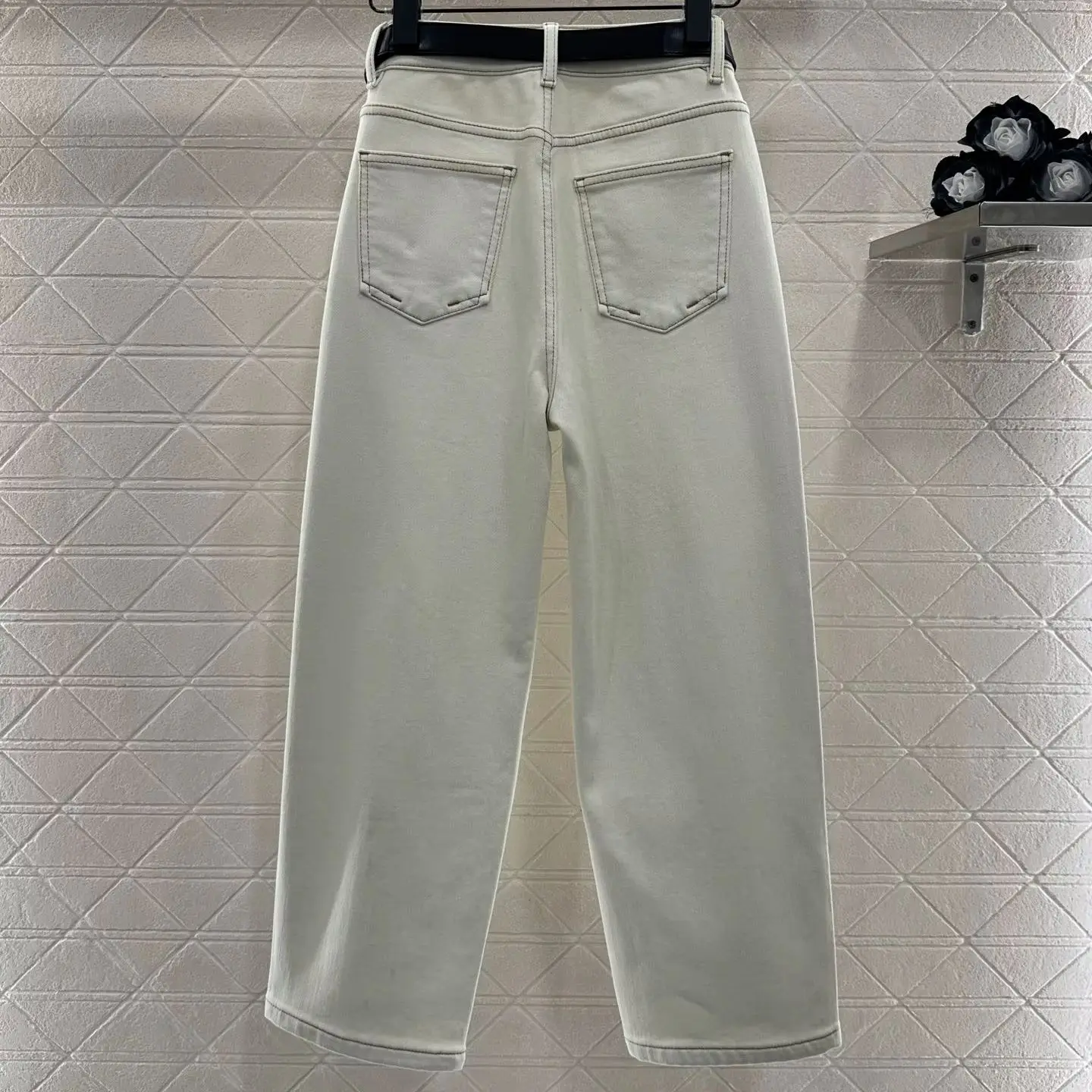 وصل حديثًا حزام مستقيم لعام 2025 للجينز القطيفة مصنوع من قماش الدنيم القطني الشفاف حزام بإبزيم على شكل حرف H مع جيوب شعار مطرزة