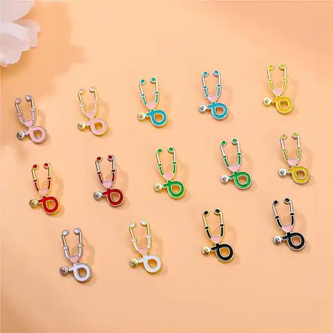 10 best sales नर्स ब्रोच - №3