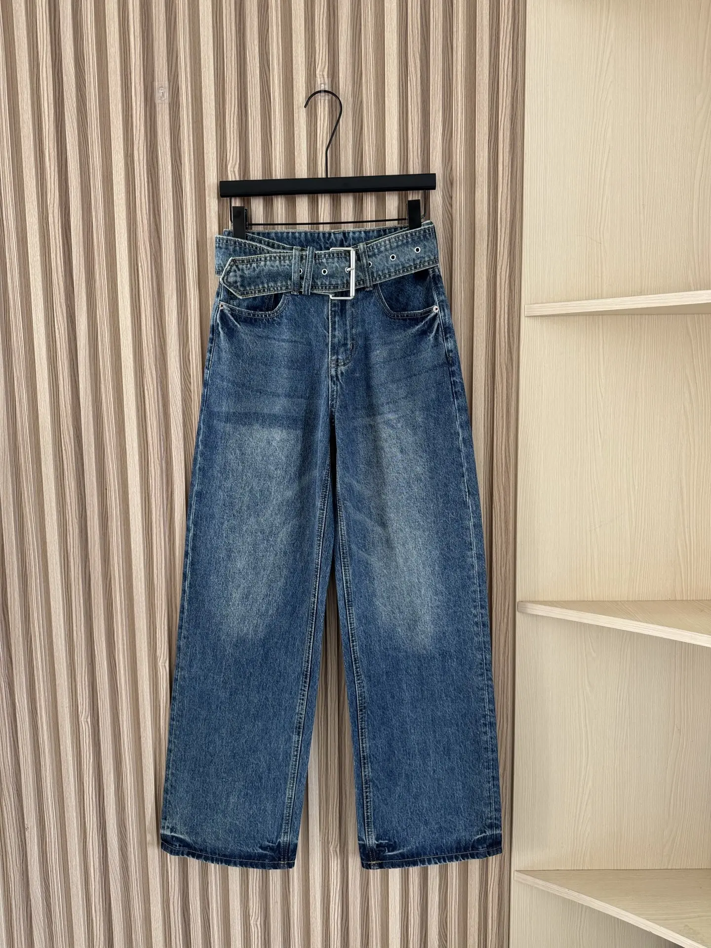 

2025 New Waistband Straight Washed Denim Trousers 276