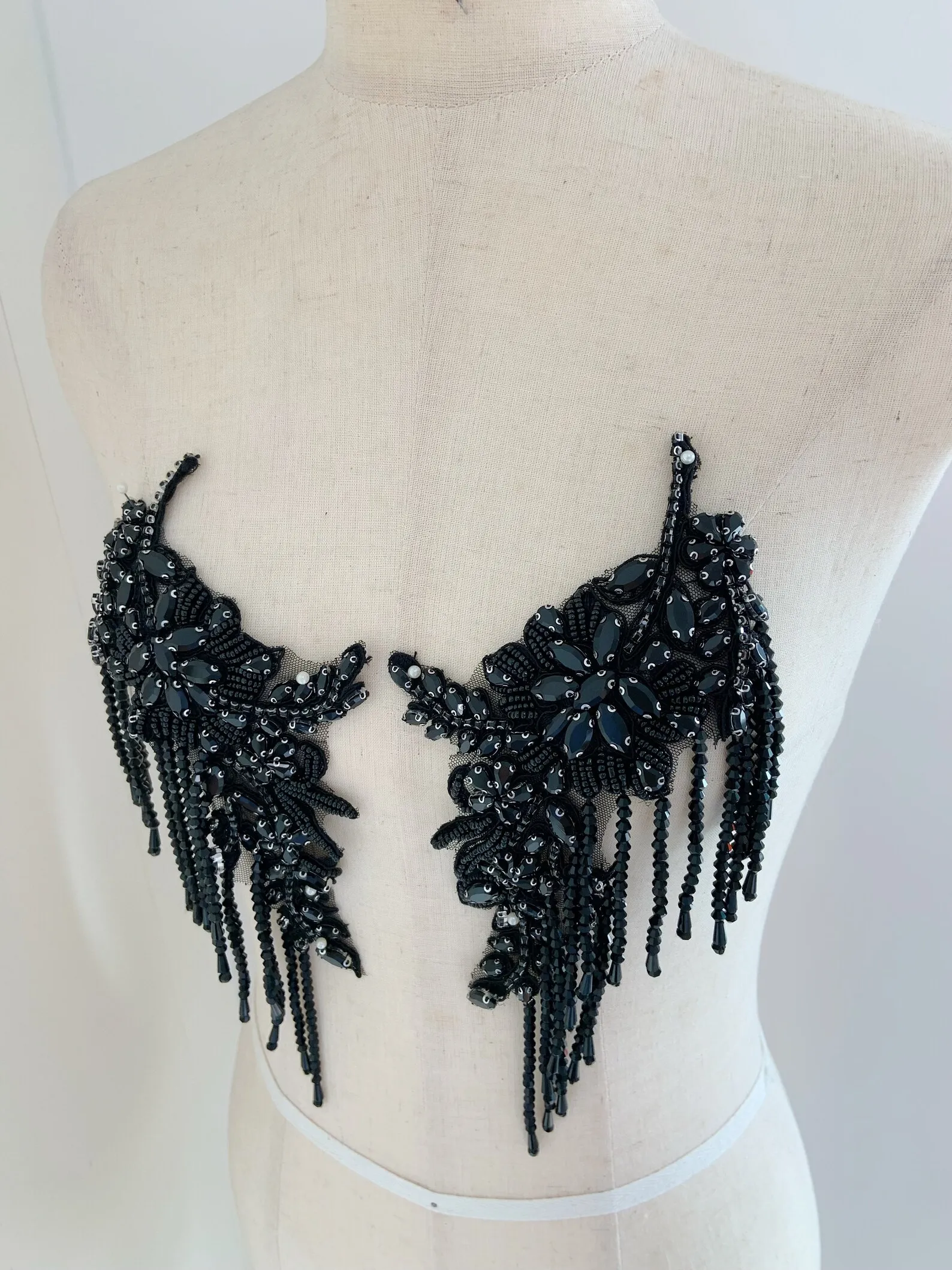 

Black Rhinestone Tassel Chains Applique Fringe Bodice Patch for Neckline,Shoulder Dress,Colorful Clothing Decor,Sew on