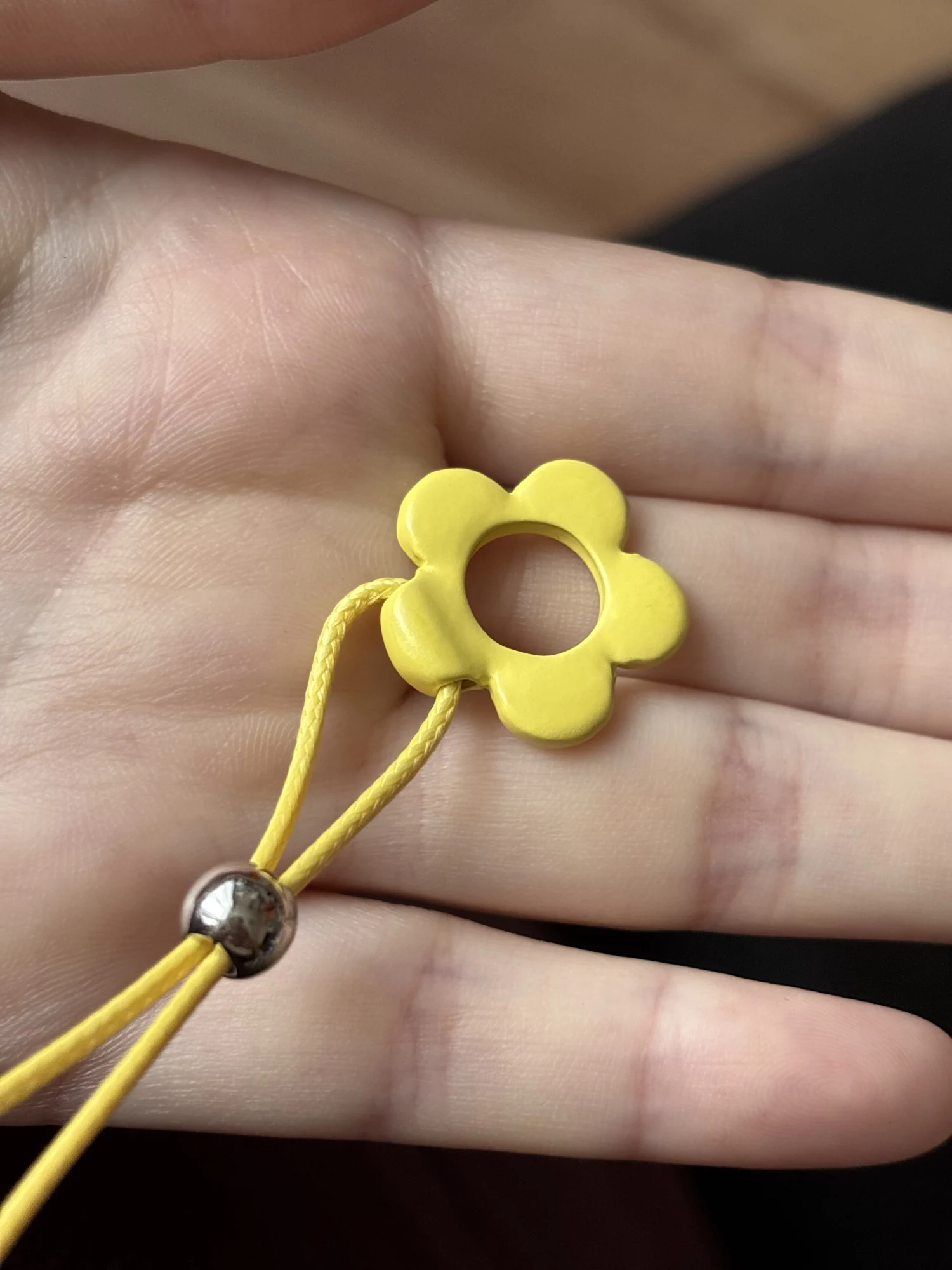 Flower Charm Necklace Hollow Flower Pendant Necklace With Adjustable Knot Resin Material Perfect For Wedding Dropship photo review
