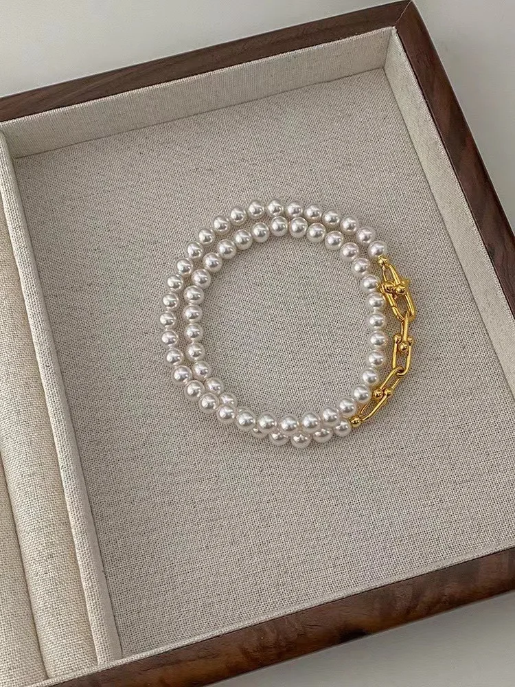 

MADALENA SARARA 18K Gold U Shape Chain Clasp Freshwater Pearl Women Bracelet