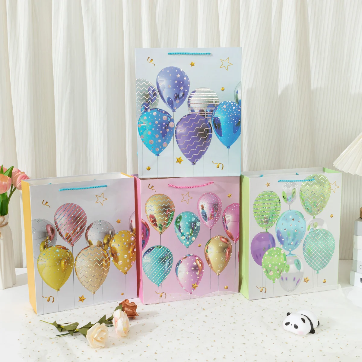 

12Pcs Birthday Party Gift Bag Paper Shopping Bag with ballon for kid Candy Gift Bag Delivery Packaging Handbag