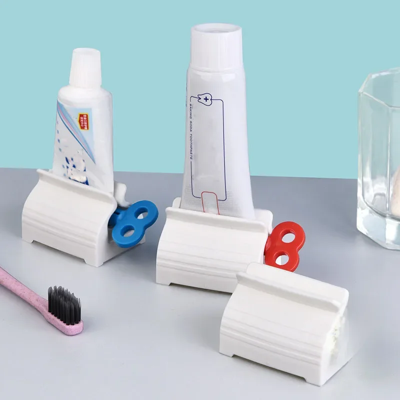Presse-dentifrice avec tube roulant, support de siège rotatif, distributeur de dentifrice, 1 pièce