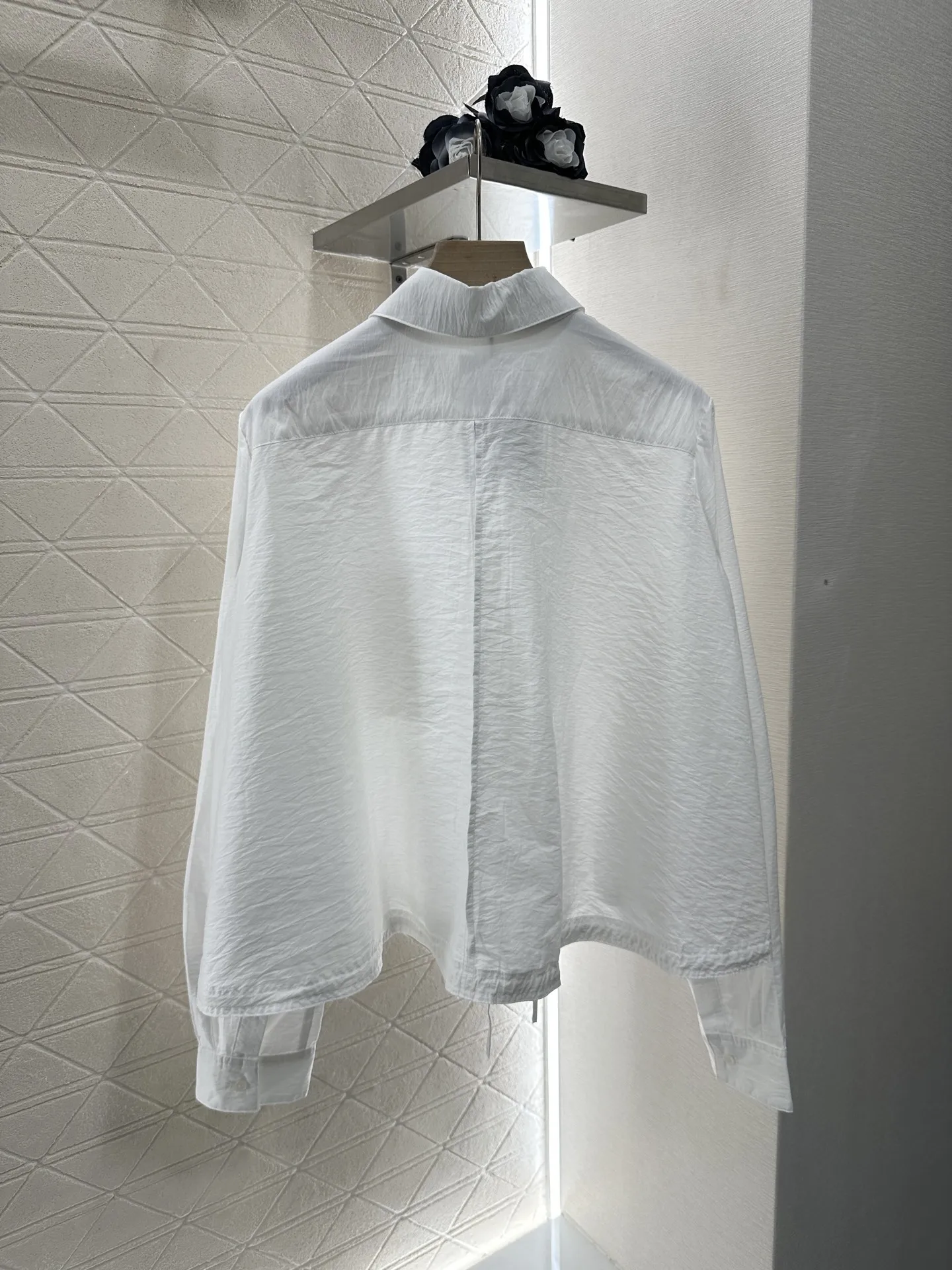 

Summer New Three-color Lapel Single-Breasted Button Remaining Hem Solid Color Fashion Breathable Shirt