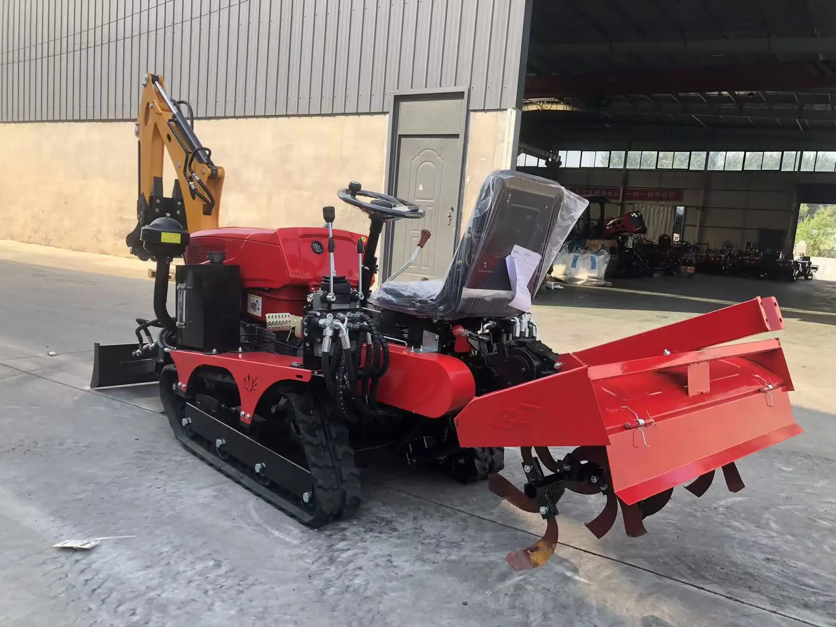 Customized Diesel Mini Cultivator Multifunctional Crawler Rotary Cultivator Tractor