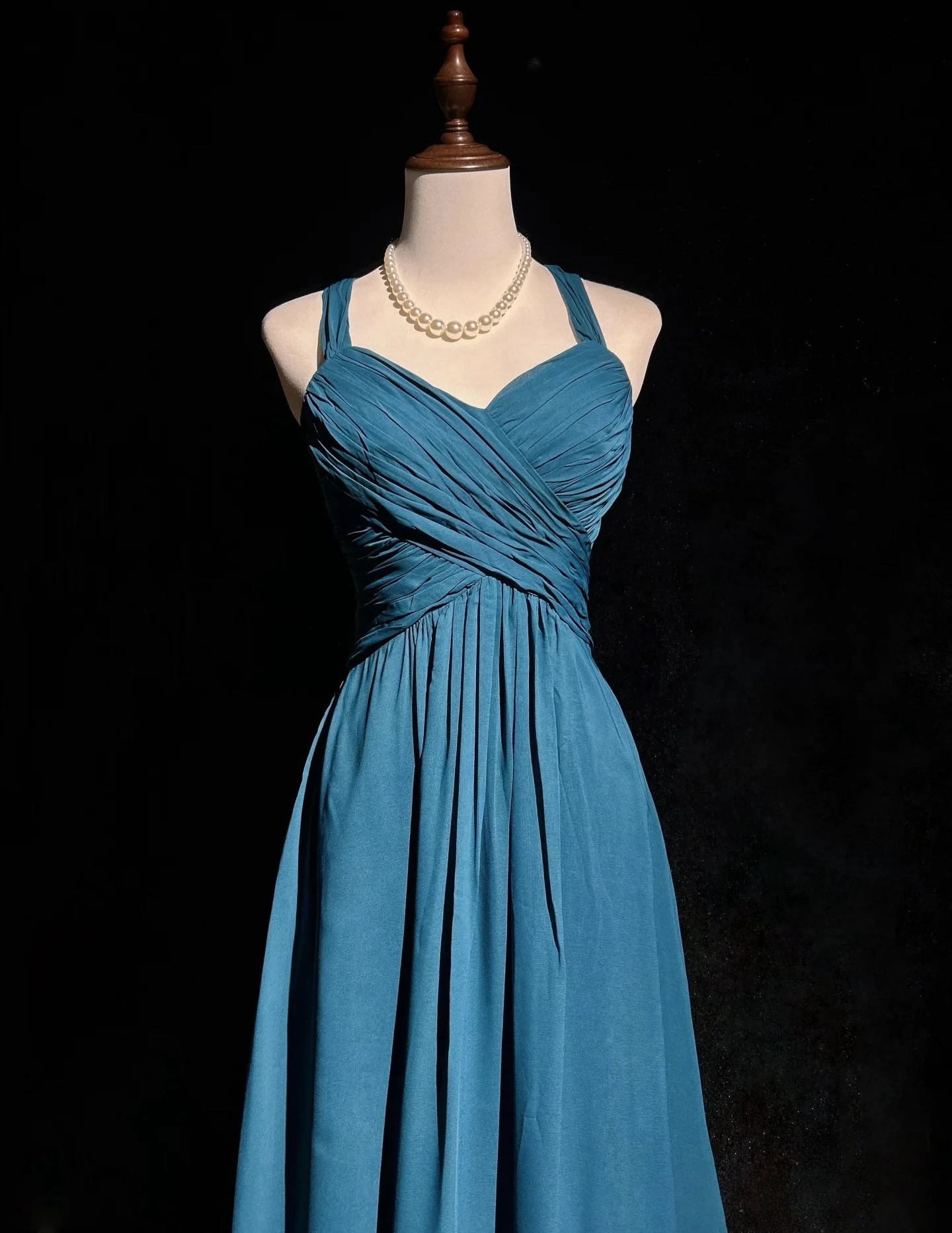 

Elegant Evening Dress Cross Tie Straps High-end Pleated Slimming Sleeveless A-line Formal Occasion Banquet Wedding Dress New