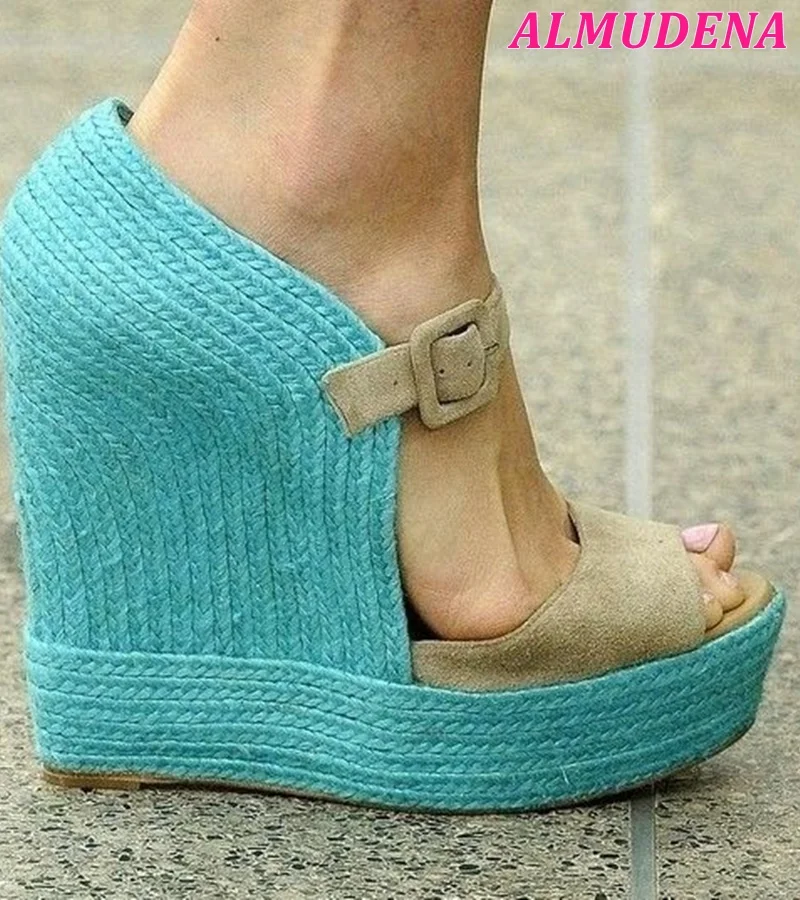 

Peep Toe Platform Wedges Heeled Sandals Women's Summer New in Mixed Colors Ankle Straps Super High Heels Luxury Designer Shoes