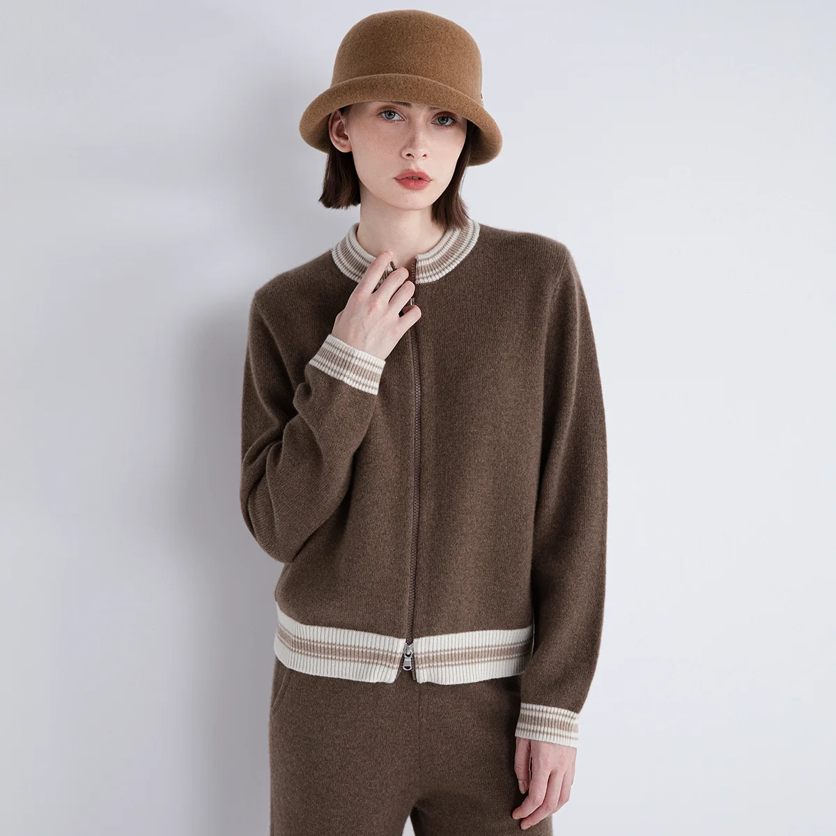 

TX852152 Minimalist Women’s 100% Cashmere Knit LP Cardigan Soft Lightweight Zip Jacket Premium Winter Coat