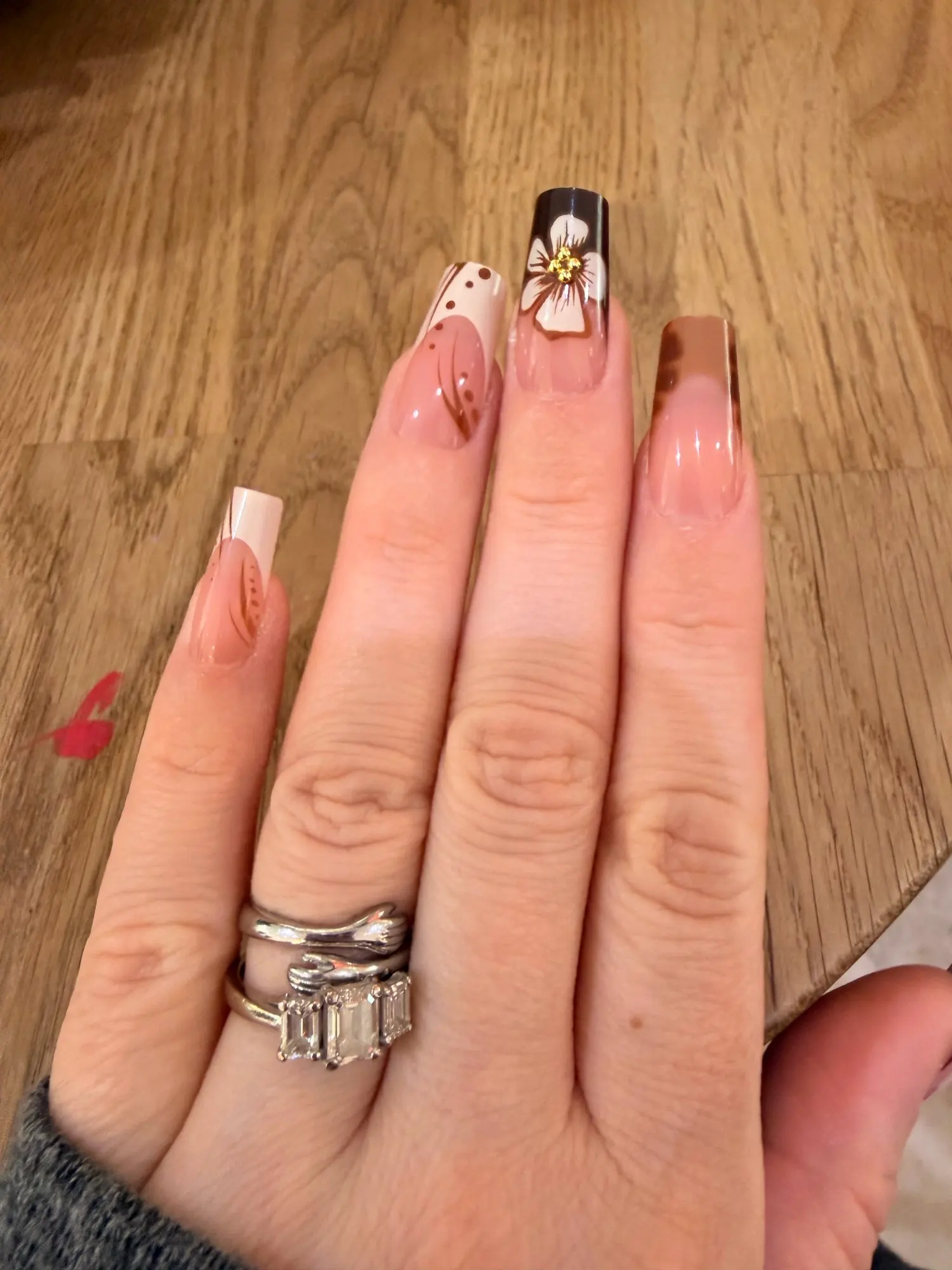 24Pcs Medium Length Coffin False Nails French Tips Press On Nails Fairy Flower Designs Spicy Girls Charms Fake Nails Patches photo review