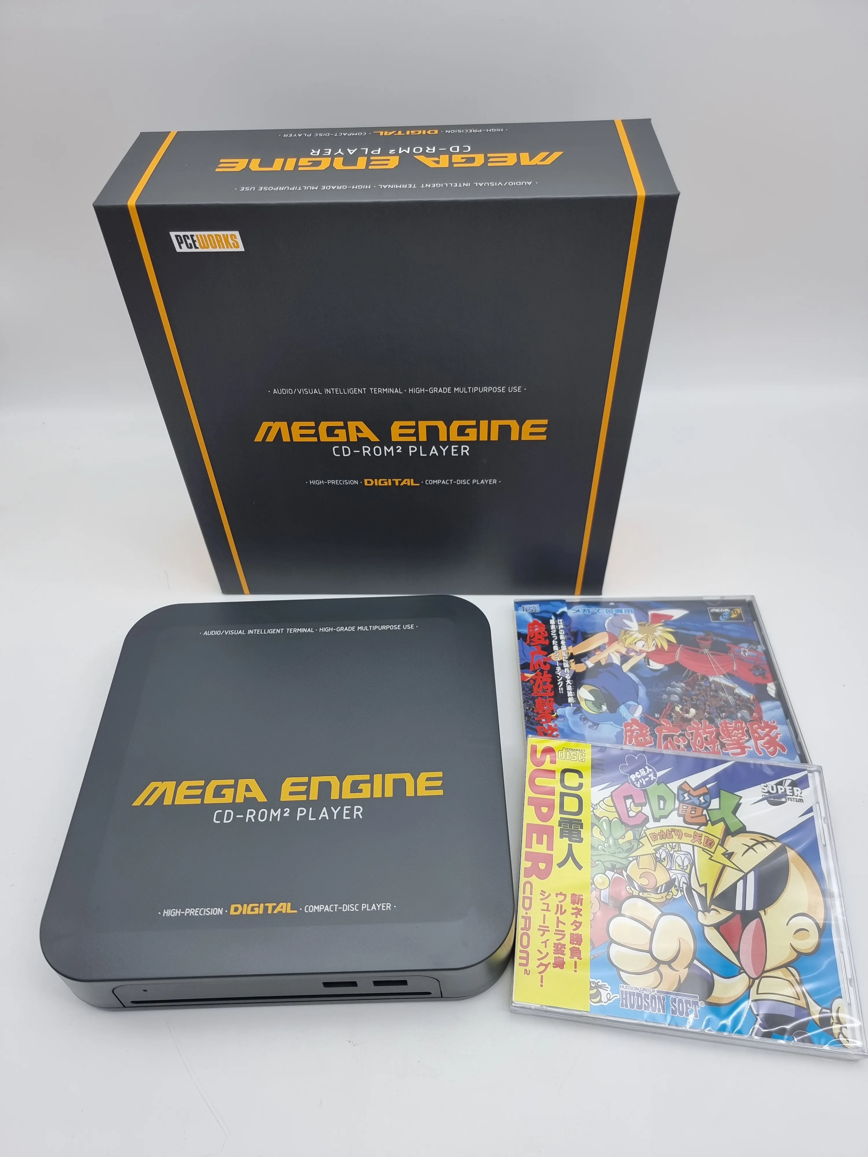 Console MEGA ENGINE CD-Rom² Player Grigio Scuro: La Scelta Definitiva per gli Appassionati di Retro Gaming