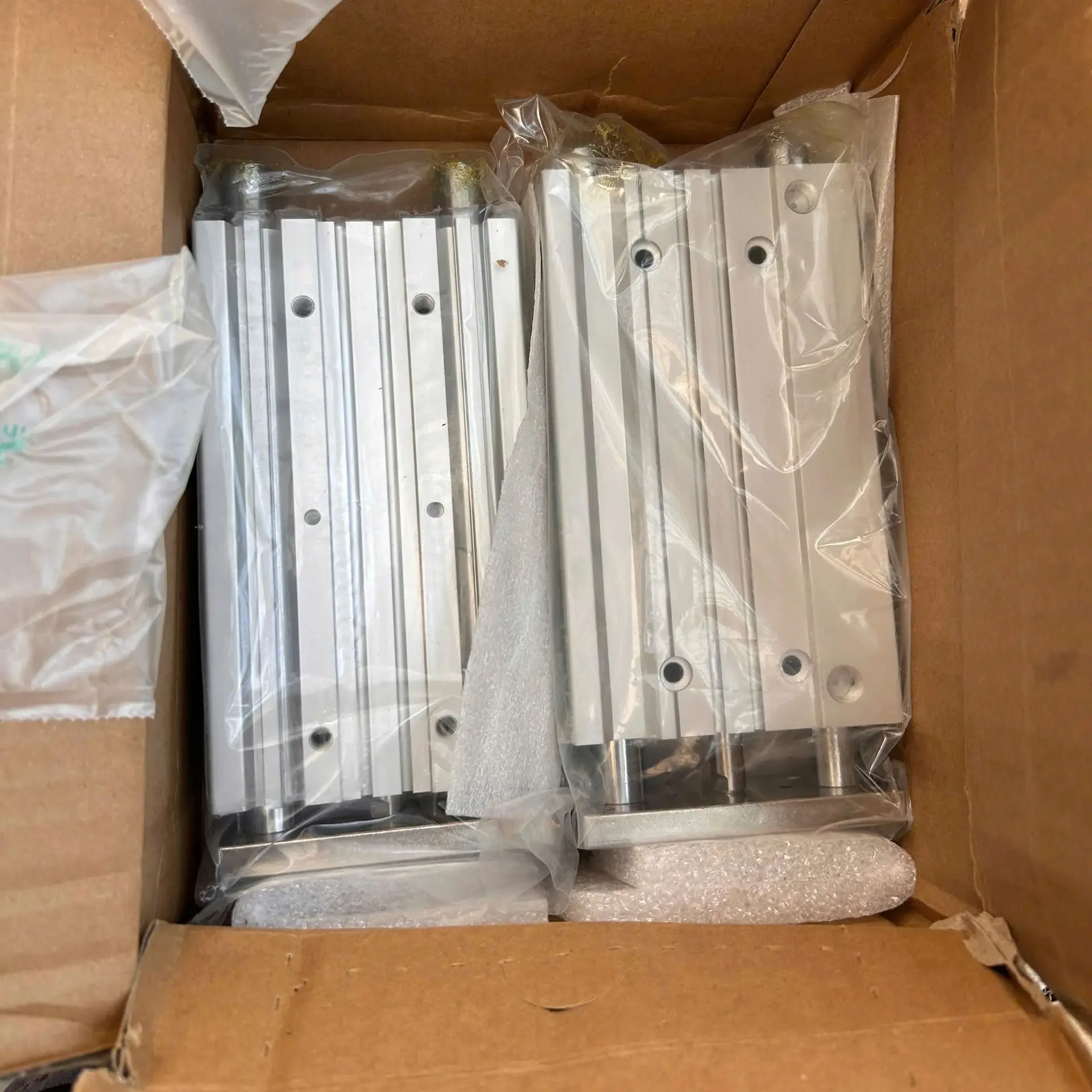 MGPM25-125Z Compact Guide Cylinder  High Accuracy Pneumatic Actuator