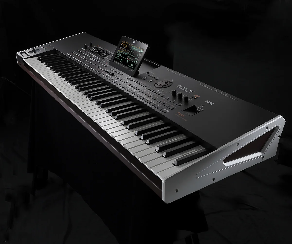 BRAND NEW KORG PAX5 76 KEYS