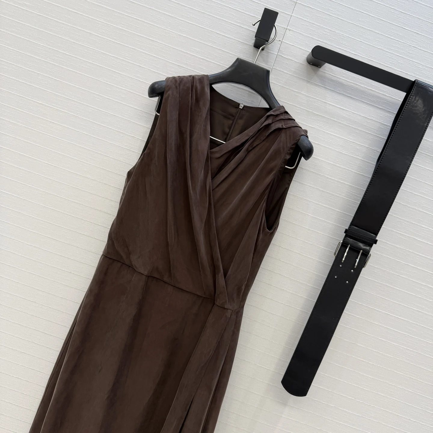 Women New Early Autumn V-neck Graceful Ruffles Ribbon Streamer Sleeveless Slim Brown Party Short Long Pleated Dress Evening Gown