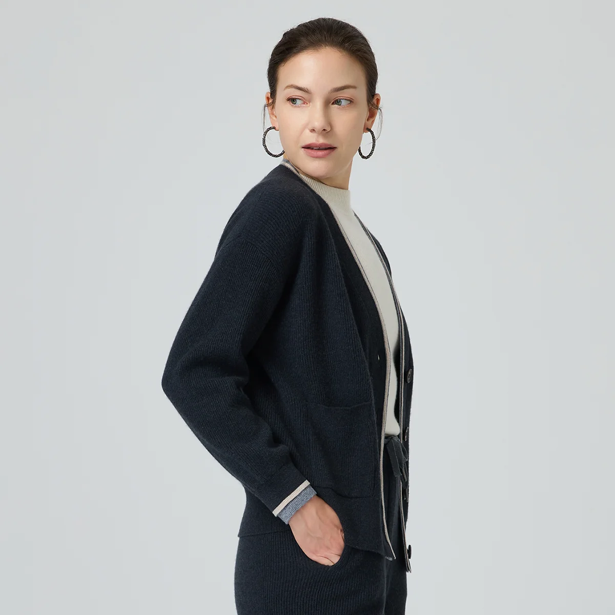 BY4521319 Luxury Women's 100% Wool Knit Cardigan Elegant V Neck Sweater Minimalist Slim Fit Button Up Outerwear