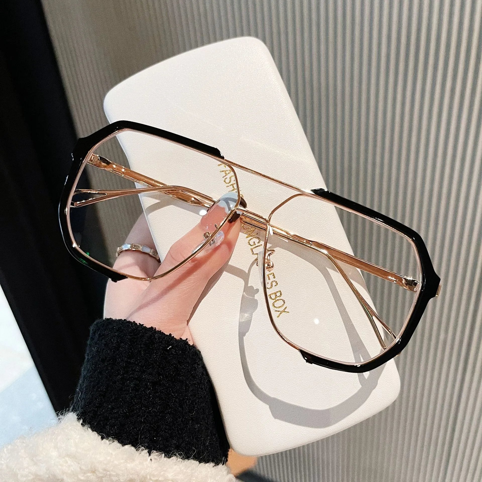 Übergroße Sonnenbrille Frauen Neue Einzigartige Einteilige Mode Sonnenbrillen für Männer UV400 Punk Gläser Trend Weibliche Brillen UV400 – Detail 6