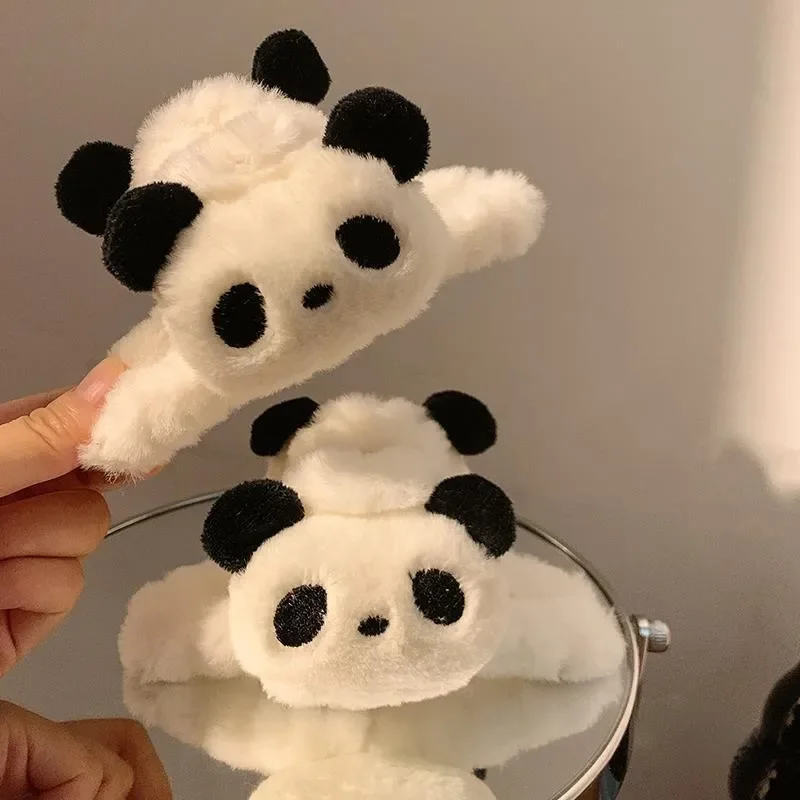 Śliczne Panda pluszowa duże spinki do spinki do włosów damskie dziewczęce zimowe kucyk krab zaciski spinki do włosów akcesoria do włosów — zdjęcie 2