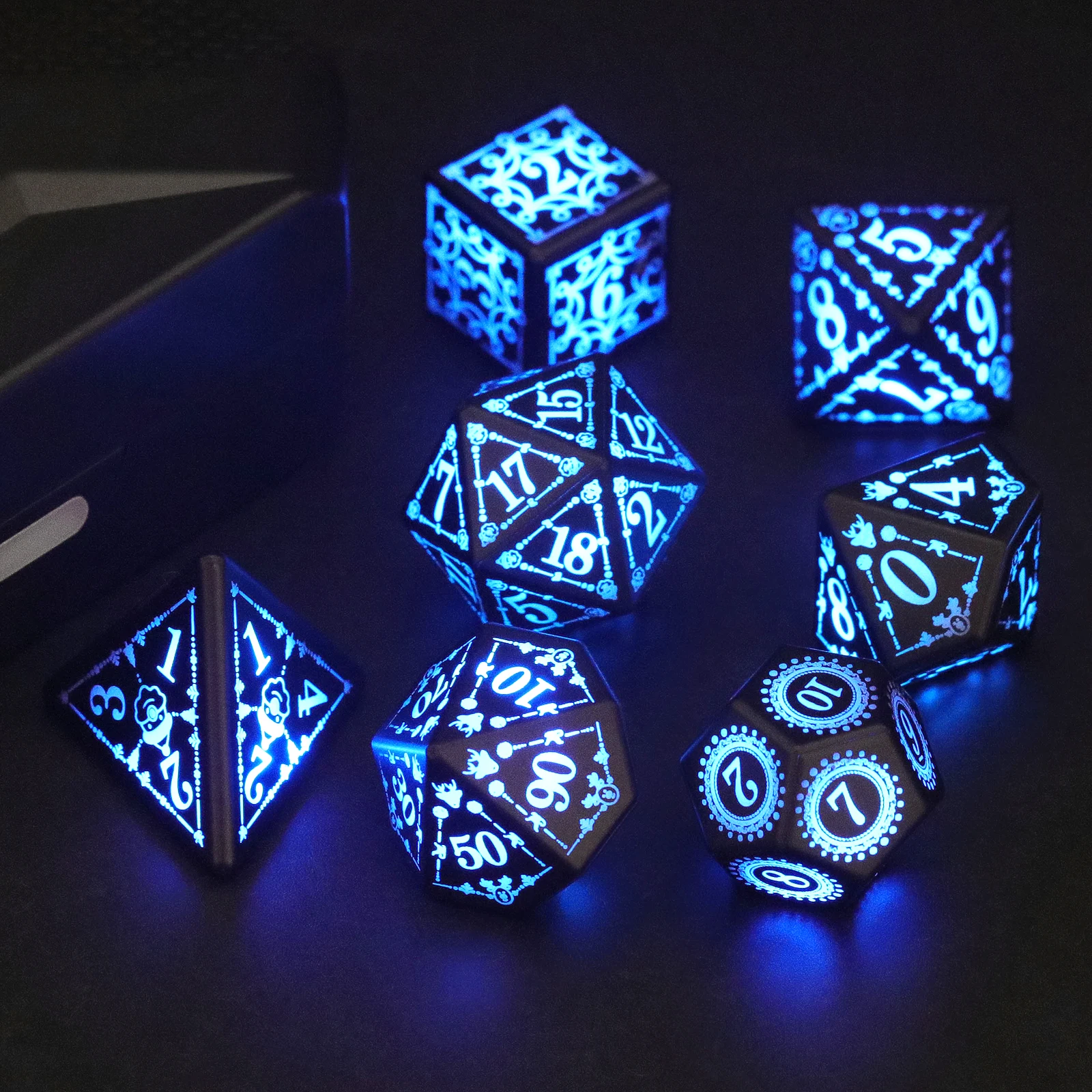 LED Dice Rechargeable with Charging Box Electronic Dice Set for Rpg Role Playing Tabletop Games D&D Dice