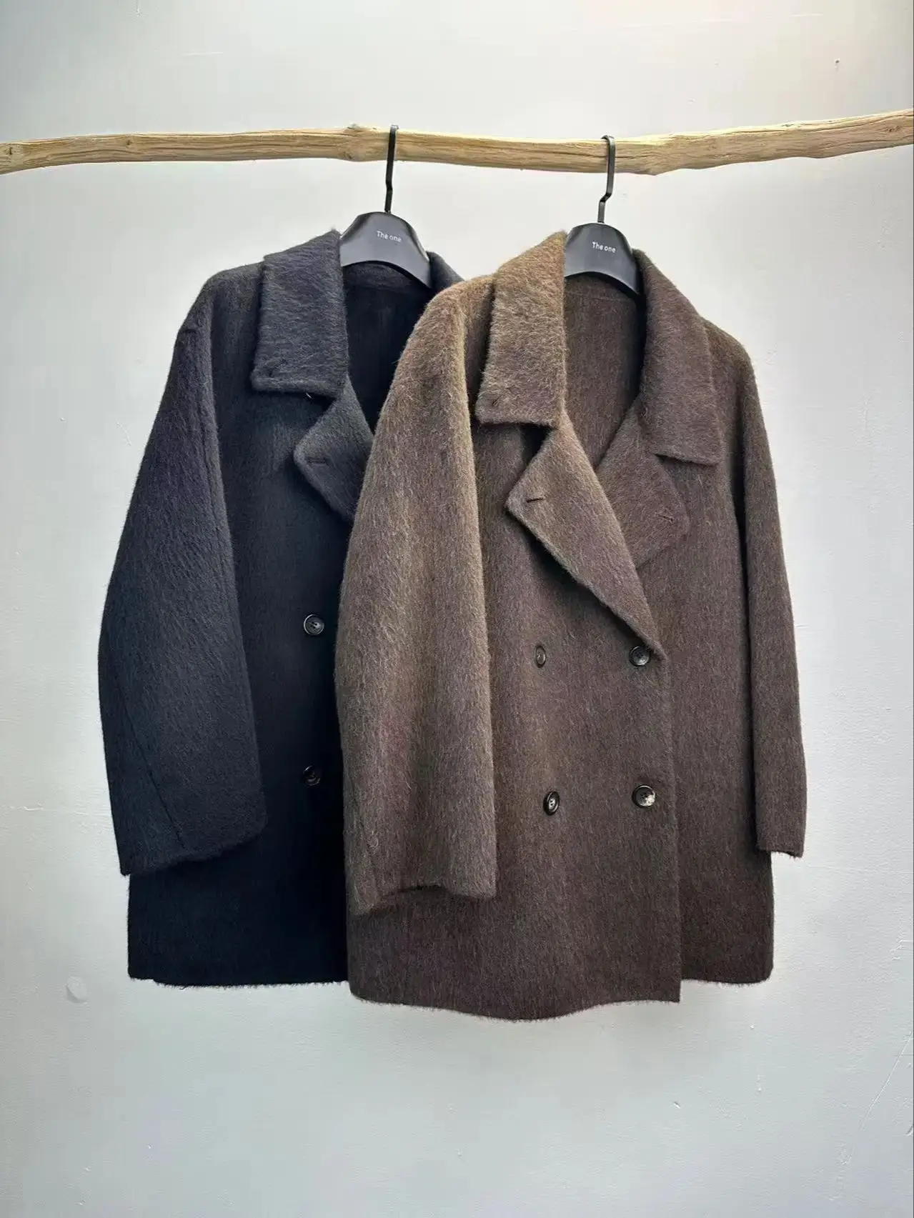 

Autumn-winter minimal loose double breasted short wool coat